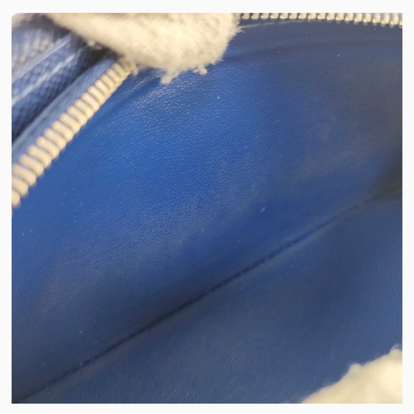 Louis Vuitton Thai Carama Bifold Wallet - Picture 9 of 9